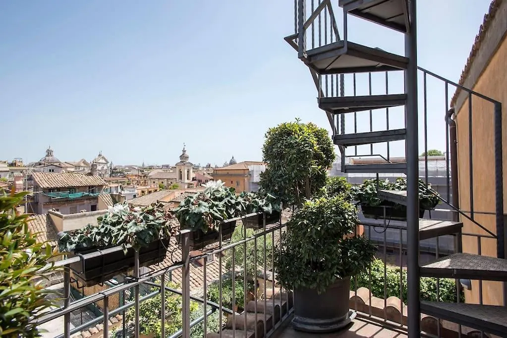 Apartment Exclusive City Views From A Sunny Attic Apartment!
